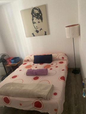 pilar room